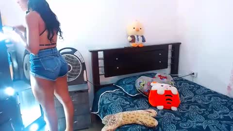 julieta art1 online show from January 12, 8:36 pm