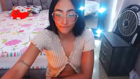 julieta art1 online show from February 6, 10:53 pm