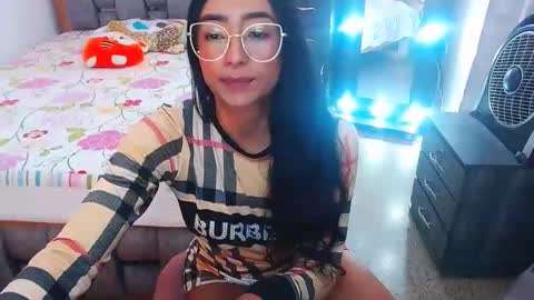 julieta art1 online show from February 9, 8:02 pm