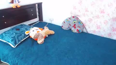 julieta art1 online show from December 30, 8:25 pm