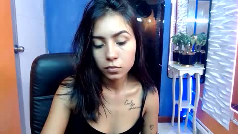 Snapshot of julieta_fn chatting on September 24, 3:30 pm julieta_fn online show from September 24, 3:30 pm