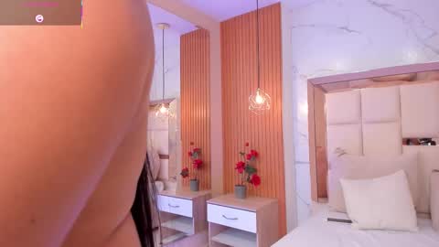     online show from February 18, 10:53 pm