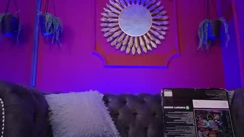  Julieta  online show from February 2, 11:39 am