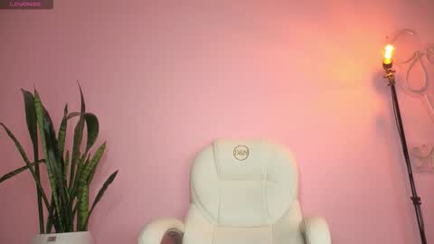 Snapshot of julietaa_miller chatting on September 28, 3:10 pm Julieta online show from September 28, 3:10 pm