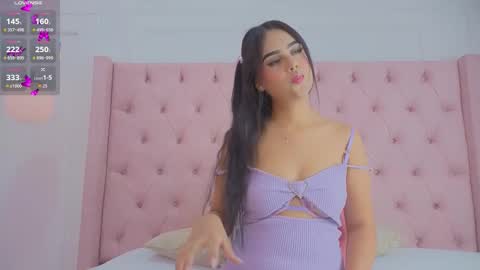 Snapshot of julietaa_miller chatting on October 15, 11:44 am Julieta online show from October 15, 11:44 am
