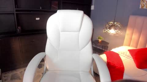 Snapshot of juliieta_evans chatting on October 2, 8:07 pm Julieta online show from October 2, 8:07 pm