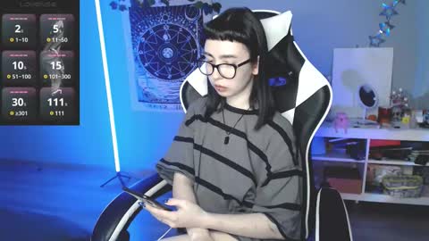 Baroness Von Cringe online show from February 19, 5:49 pm