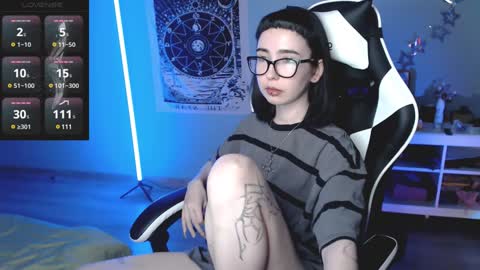 Baroness Von Cringe online show from December 4, 7:06 pm