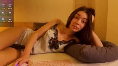 Hloya online show from January 12, 7:43 pm