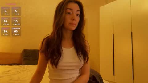 Hloya online show from December 5, 6:16 pm