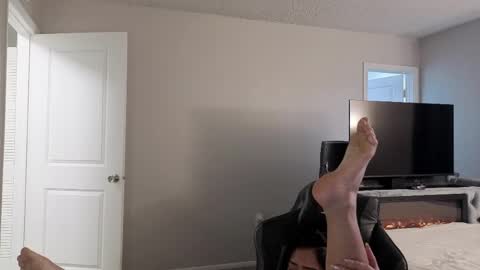 julyclb online show from March 28, 5:25 pm