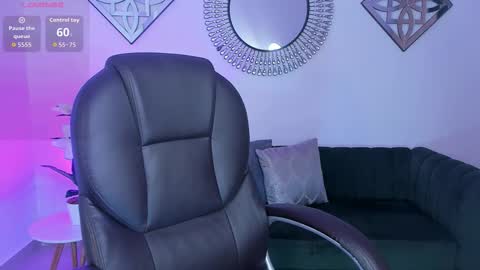 July Adams online show from March 4, 4:09 am