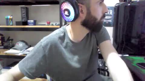 Snapshot of juniorextr_18_ chatting on November 1, 2:34 am juniorextr_18_ online show from November 1, 2:34 am