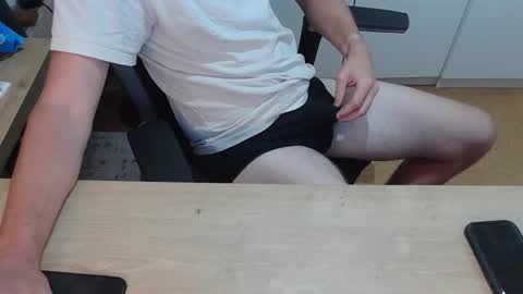 junk2711 online show from July 11, 8:12 pm