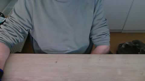 junk2711 online show from October 27, 4:07 pm