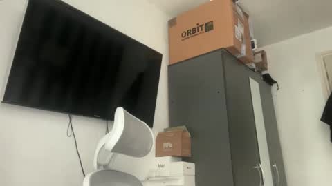 Junky online show from October 12, 1:04 pm