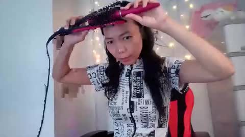 junovaughn online show from October 7, 1:45 am
