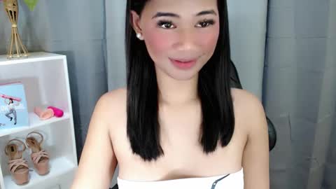 Julia online show from April 18, 10:54 pm