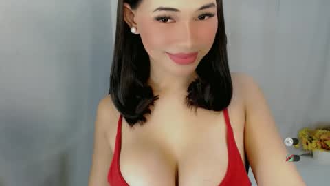 Julia online show from February 18, 2:17 pm