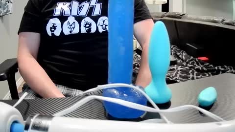 jusaguy1 online show from September 15, 2:18 pm