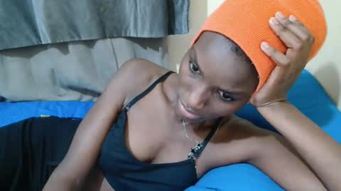 just ebonee online show from October 22, 7:15 pm