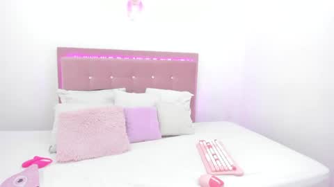  Isa y Luci  online show from March 6, 12:54 am