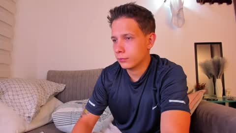 Snapshot of justin_biker chatting on March 2, 8:38 am justin_biker online show from March 2, 8:38 am