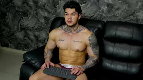 justin clark1 online show from February 20, 4:34 am