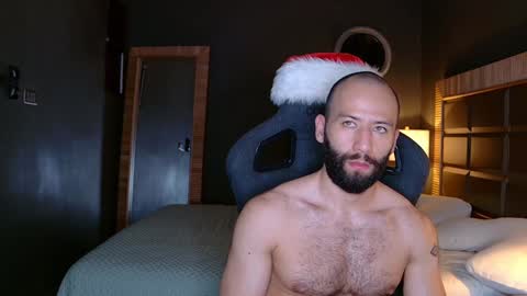 Justin online show from January 1, 1:15 am