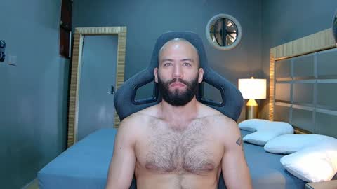 Justin online show from January 10, 12:15 pm