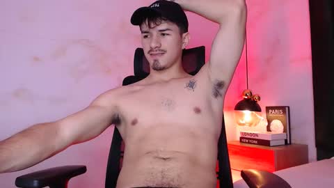 Justin online show from February 5, 8:23 pm