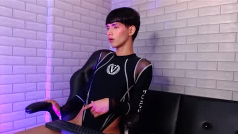 Justin online show from March 7, 6:46 am