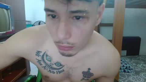 justin_taylor02 online show from October 12, 2:09 pm