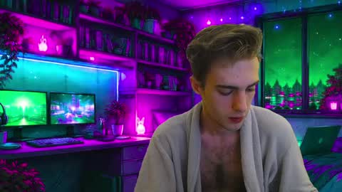 Hologram Guy online show from June 8, 5:41 am