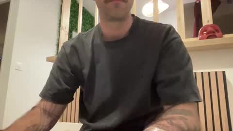 justmeandyou00 online show from February 27, 5:47 pm