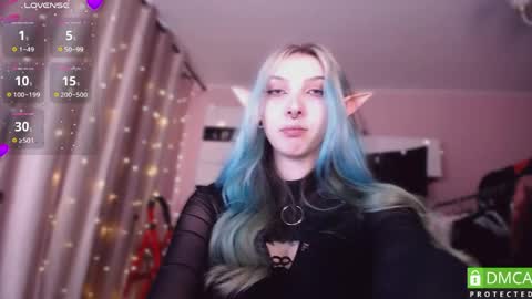 justmeowgirl online show from March 29, 5:20 am