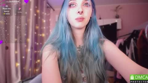 justmeowgirl online show from February 15, 5:32 am