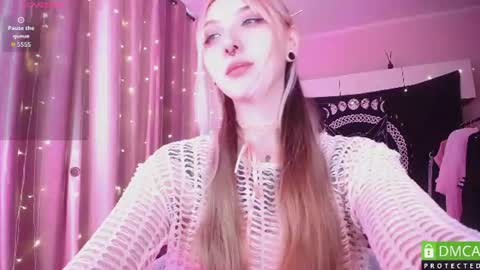 justmeowgirl online show from June 29, 4:53 am