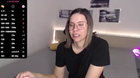 Julie online show from March 9, 5:01 am