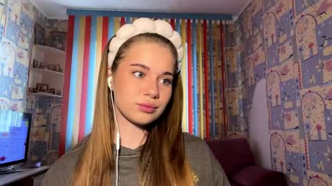 Melissa online show from April 22, 6:09 am