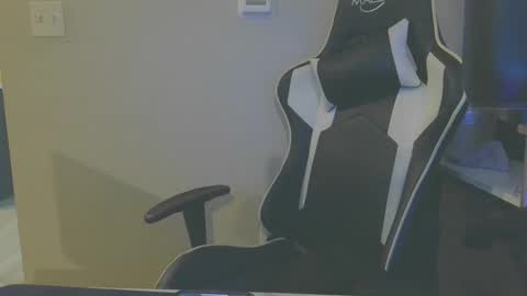 k1ttym3owm3ow online show from January 25, 8:00 am