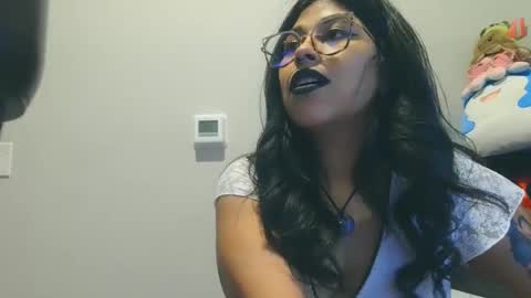 k1ttym3owm3ow online show from March 8, 9:17 am