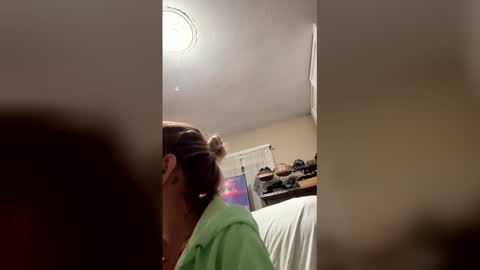 k8k8bella online show from April 19, 8:26 am