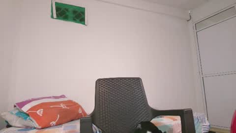 k_florez online show from July 30, 9:32 am
