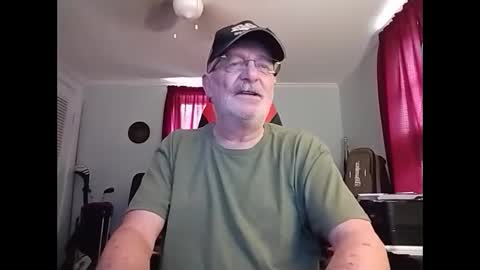 kabriggs136 online show from October 6, 6:15 pm