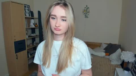 Alice online show from April 18, 9:11 am