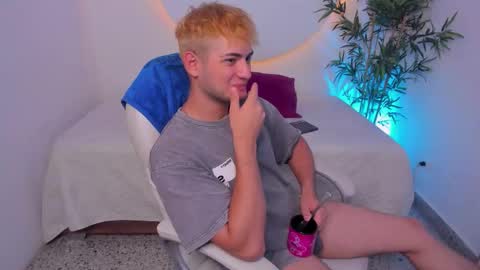 kaelswitch online show from January 6, 8:13 pm