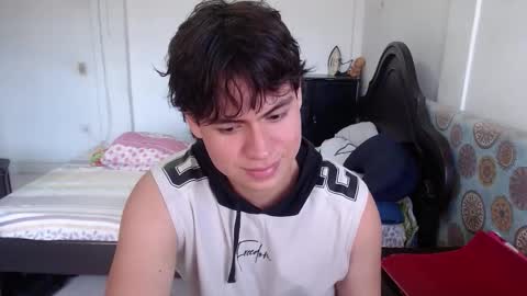 kafer online show from December 4, 8:08 pm