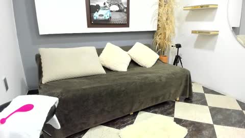 Snapshot of kagomme_h chatting on September 10, 9:32 am Antonella online show from September 10, 9:32 am