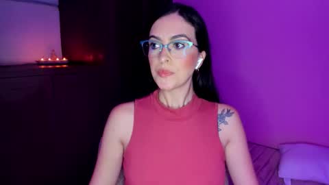 kaiahlive online show from February 22, 9:39 pm